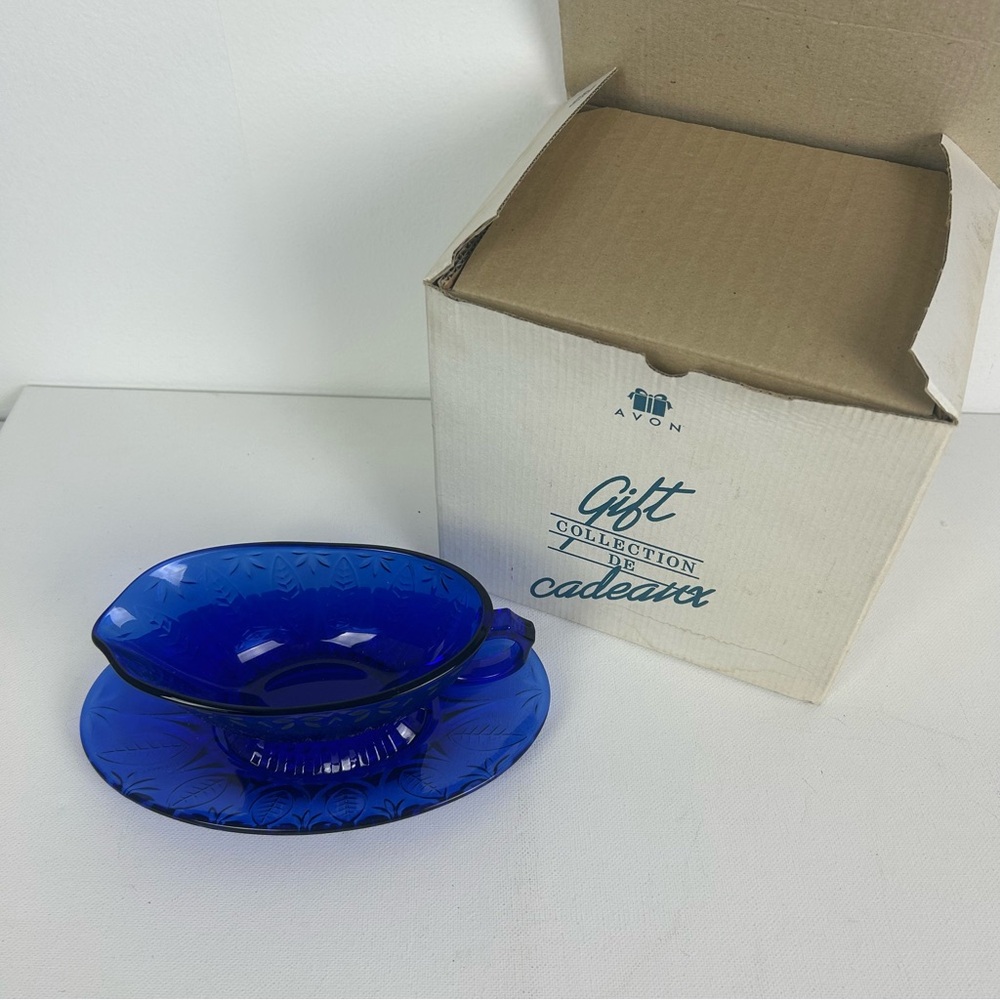 Avon NOS VTG '2002' Royal Sapphire Collection "Gravy Boat with Under Tray"